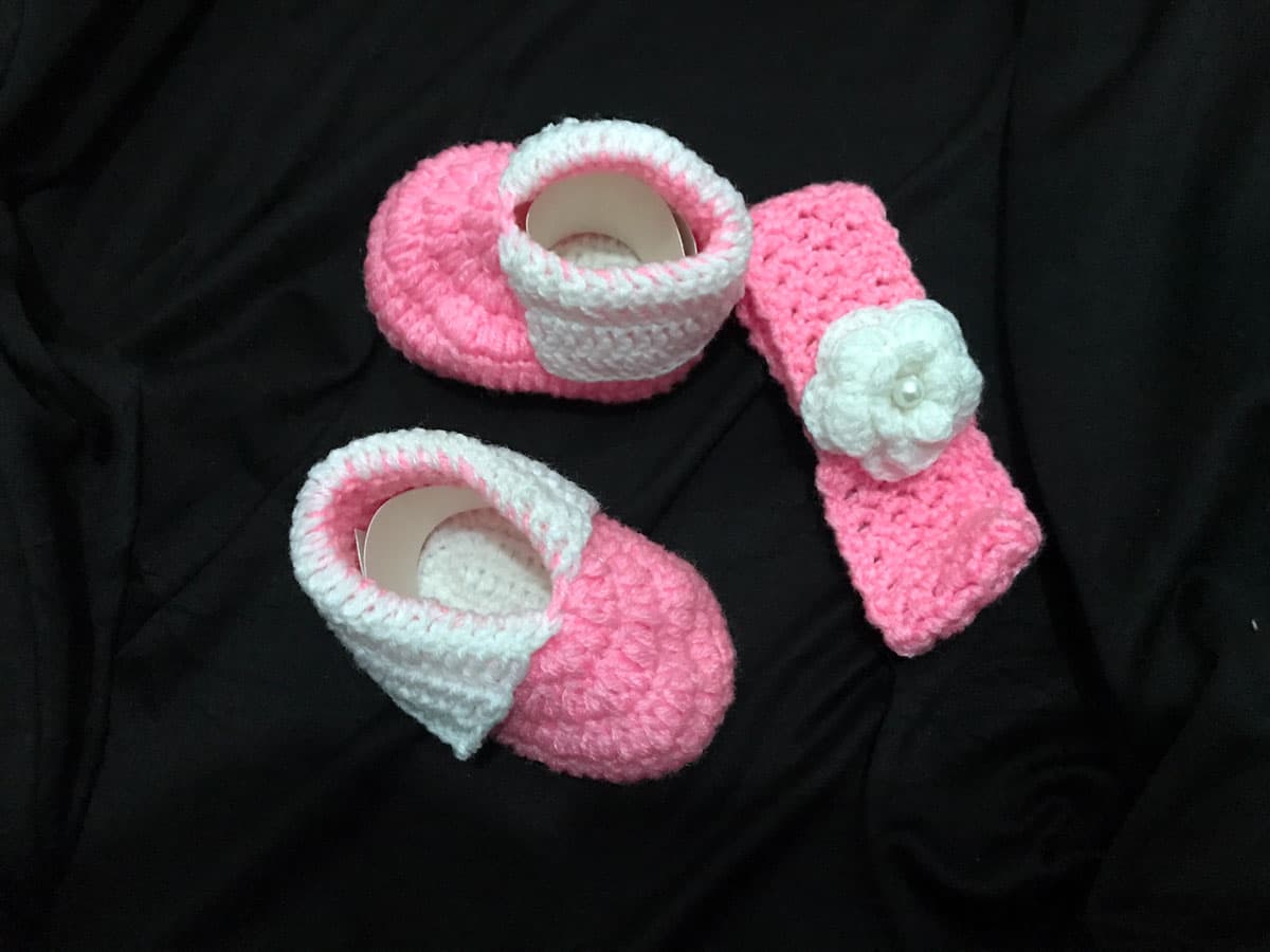 Pink Crochet Baby Shoes with headband - 0-1yr