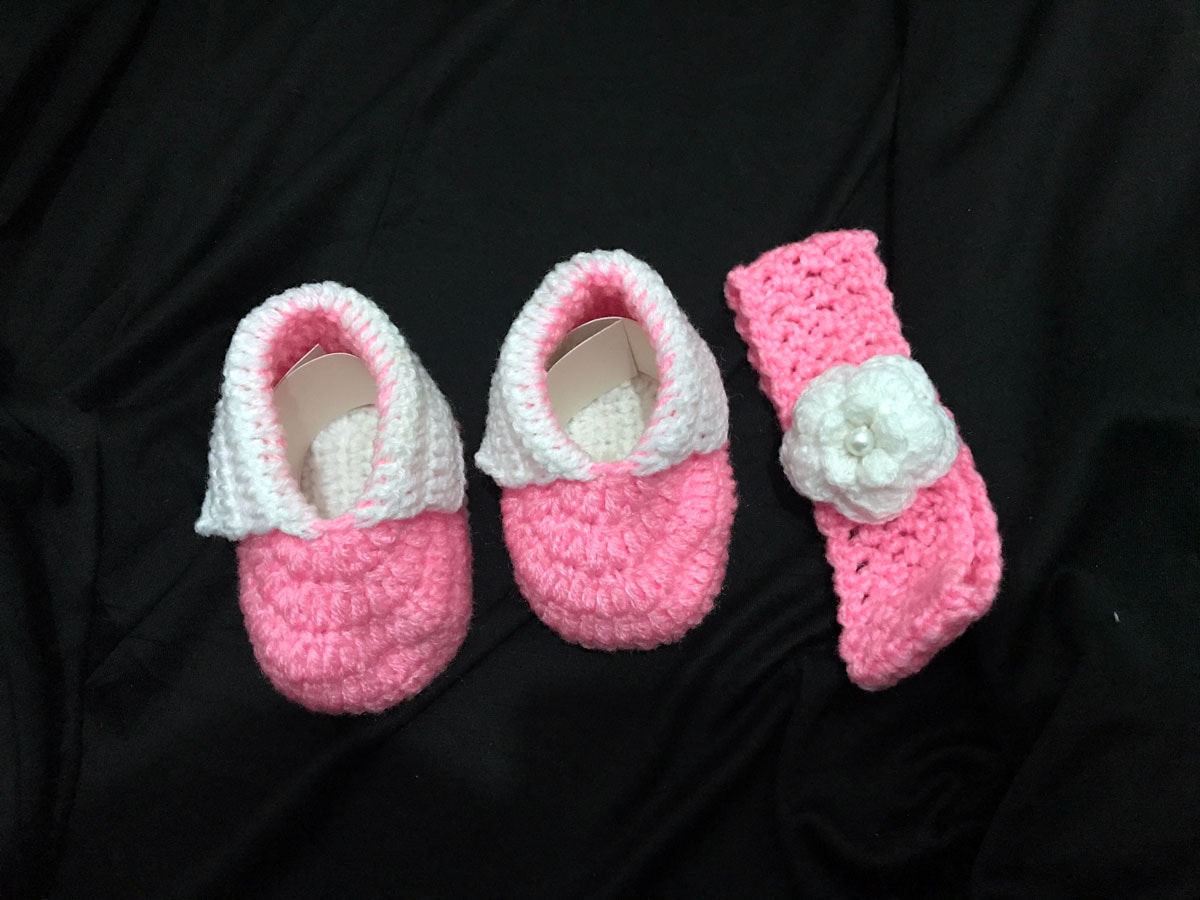 Pink Crochet Baby Shoes with headband - 0-1yr