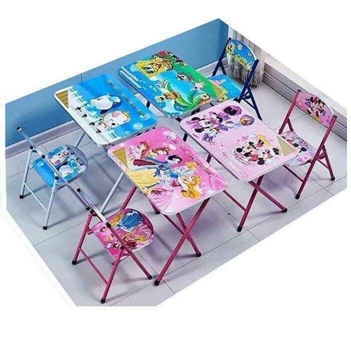 Kids table and chair