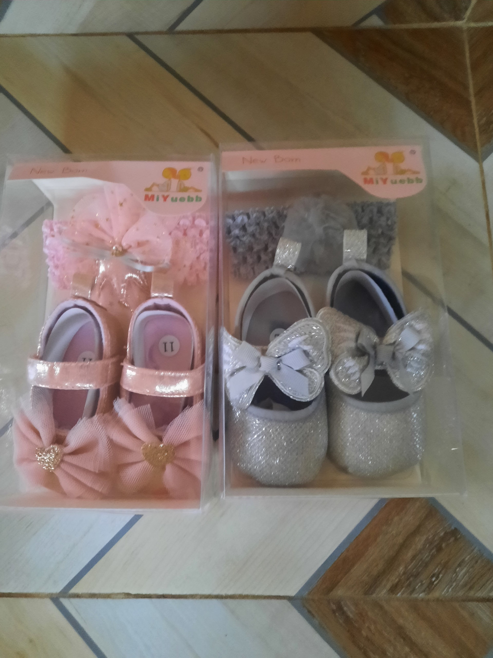 Baby girl shoe with hairband 0 to 6months